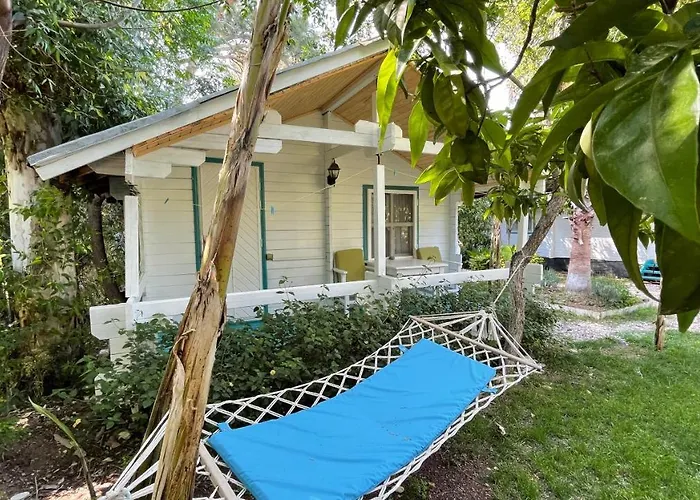 Bellerofon Beach Otel